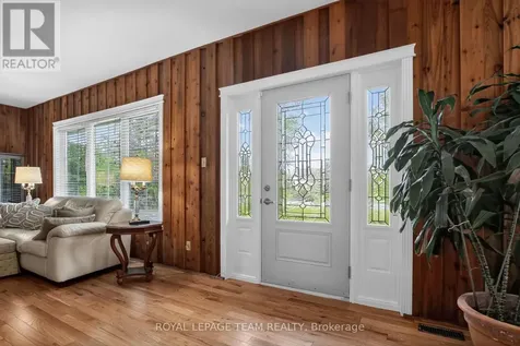 434 High Street Beckwith ON K7C 3P1