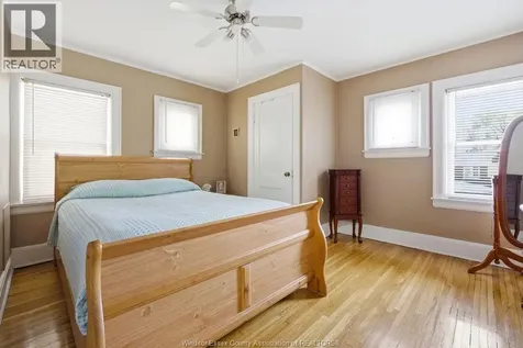 439 Moy Avenue Windsor ON N9A 2N3