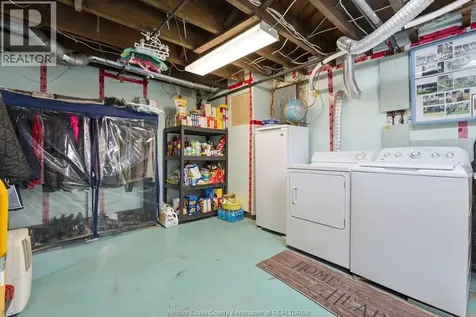 439 Moy Avenue Windsor ON N9A 2N3