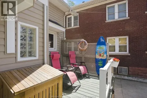 439 Moy Avenue Windsor ON N9A 2N3