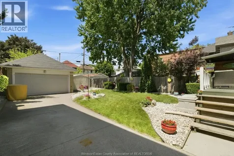 439 Moy Avenue Windsor ON N9A 2N3