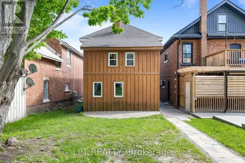 58 Nottawasaga Street Orillia ON L3V 3J4
