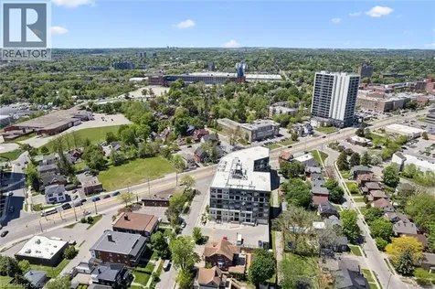 690 King Street West Kitchener ON N2H 5L8
