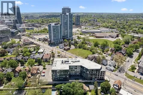 690 King Street West Kitchener ON N2H 5L8