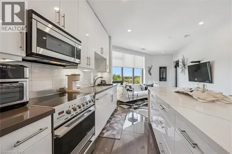 690 King Street West Kitchener ON N2H 5L8