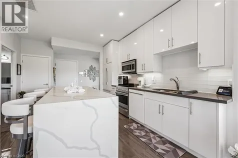 690 King Street West Kitchener ON N2H 5L8
