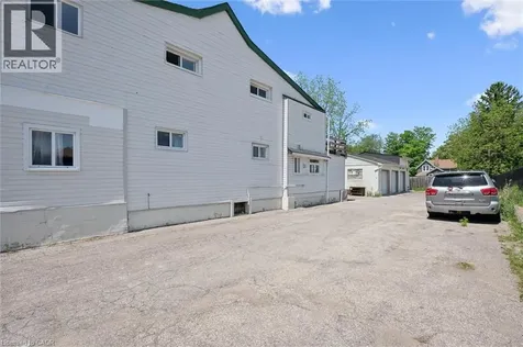 202 Breithaupt Street Kitchener ON N2H 5H4