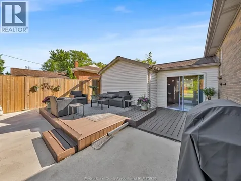 1218 Edward Avenue Windsor ON N8S 3A1