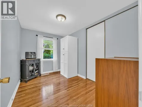 1218 Edward Avenue Windsor ON N8S 3A1