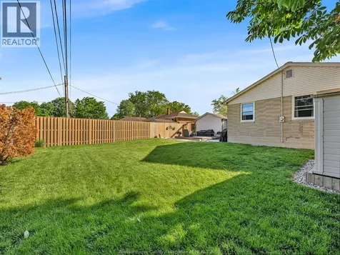1218 Edward Avenue Windsor ON N8S 3A1