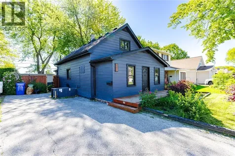 622 Labute Tecumseh ON N8N 2B3