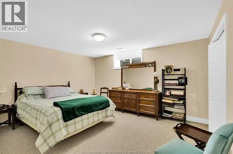 1342 Cypress Avenue Windsor ON N8P 0E2