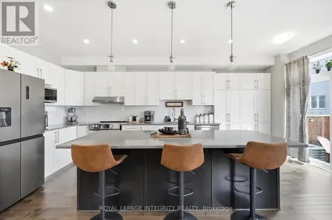 208 Mountain Sorrel Way Ottawa ON K4A 1H2