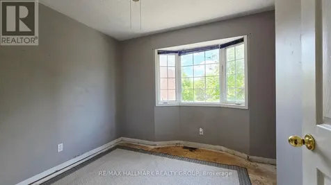 55 Cohen Avenue Ottawa ON K2L 4E6