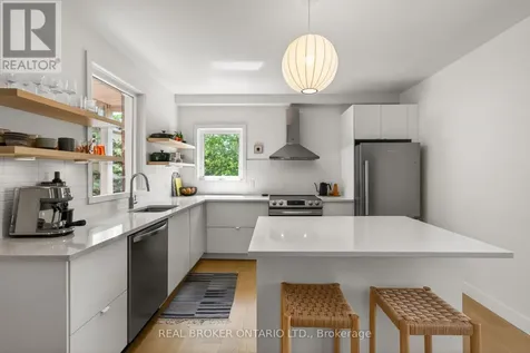 552 Churchill Avenue North Ottawa ON K1Z 5E5