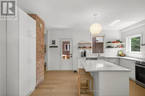 552 Churchill Avenue North Ottawa ON K1Z 5E5