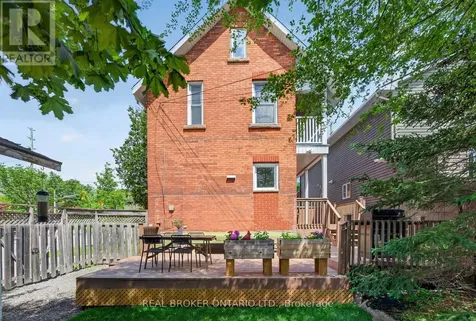 552 Churchill Avenue North Ottawa ON K1Z 5E5