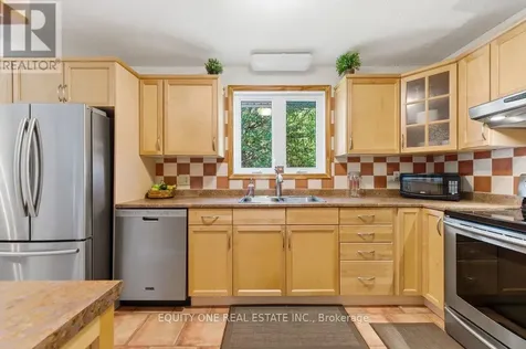 542 Sirois Avenue Ottawa ON K1K 1H4