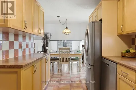 542 Sirois Avenue Ottawa ON K1K 1H4