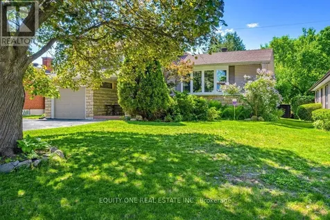 542 Sirois Avenue Ottawa ON K1K 1H4