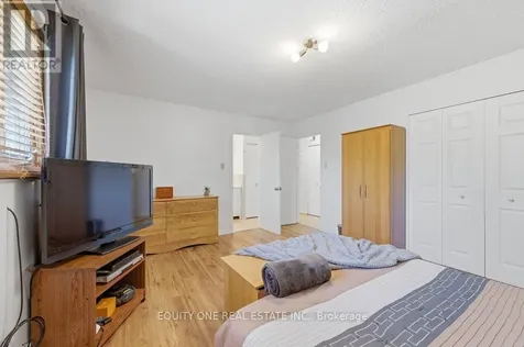 542 Sirois Avenue Ottawa ON K1K 1H4