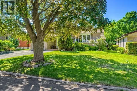 542 Sirois Avenue Ottawa ON K1K 1H4