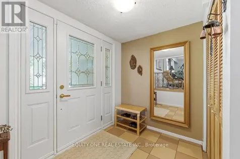 542 Sirois Avenue Ottawa ON K1K 1H4