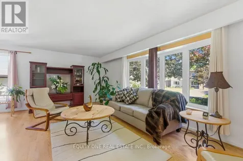 542 Sirois Avenue Ottawa ON K1K 1H4
