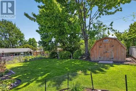 7 Thompson Avenue St. Thomas ON N5R 1G1