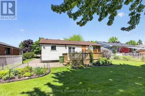 7 Thompson Avenue St. Thomas ON N5R 1G1