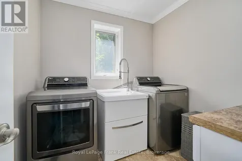 13 Werrydale Drive Clarington ON L0B 1J0