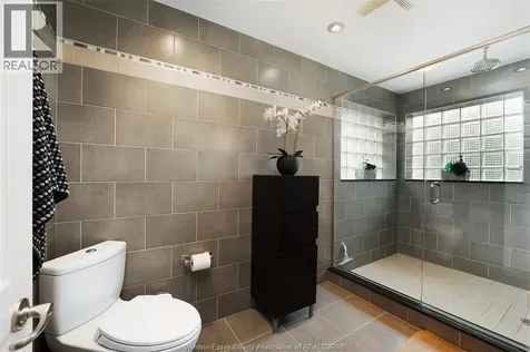 2098 Edgemore Avenue Lasalle ON N9H 2K1