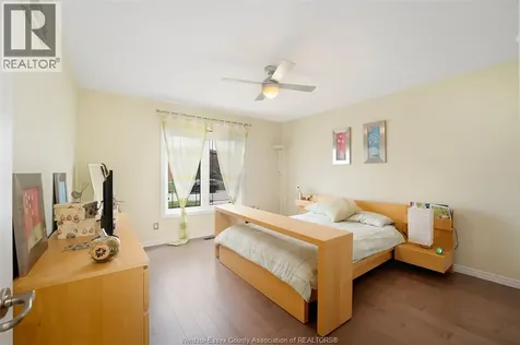 2098 Edgemore Avenue Lasalle ON N9H 2K1