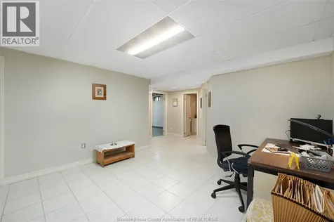 2098 Edgemore Avenue Lasalle ON N9H 2K1