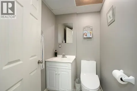 2098 Edgemore Avenue Lasalle ON N9H 2K1