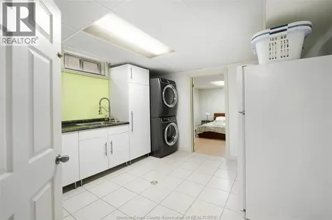2098 Edgemore Avenue Lasalle ON N9H 2K1