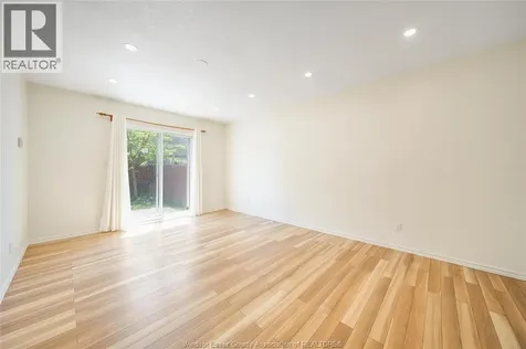 1229 Arncliffe Windsor ON