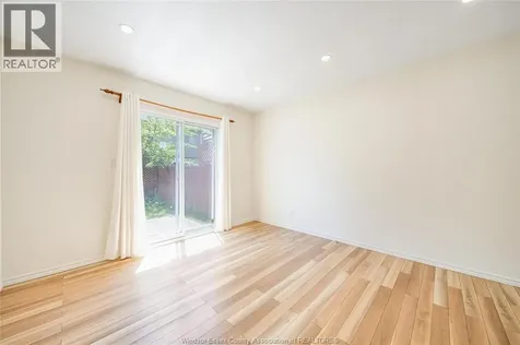 1229 Arncliffe Windsor ON