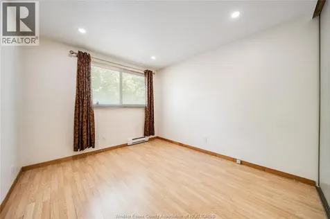 1229 Arncliffe Windsor ON