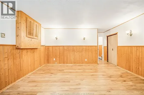 1229 Arncliffe Windsor ON