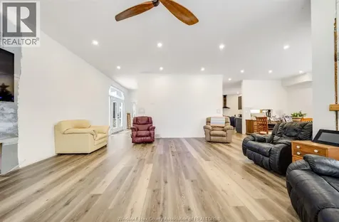 1229 Arncliffe Windsor ON