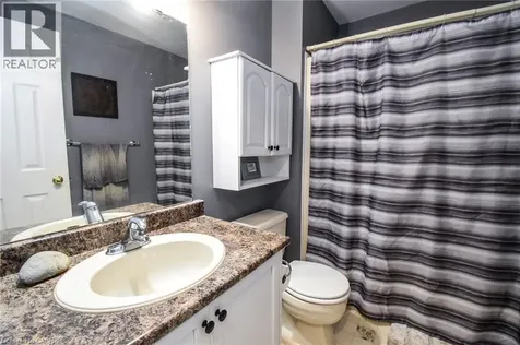 4901 Adam Court Beamsville ON L3J 0E2