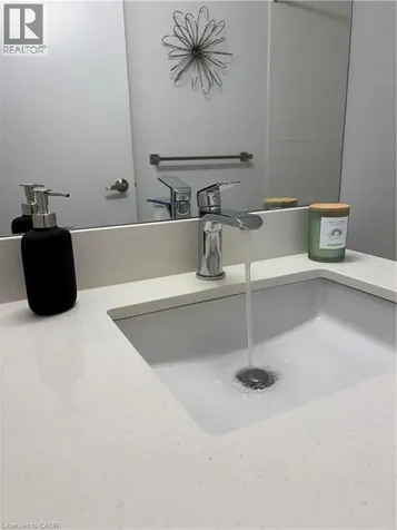 1119 Cooke Boulevard Burlington ON L7T 0C7