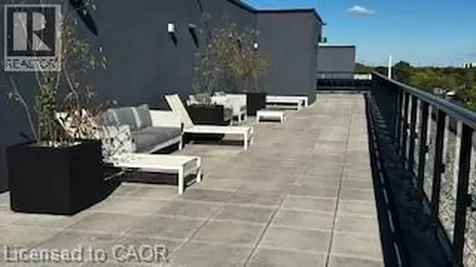 1119 Cooke Boulevard Burlington ON L7T 0C7