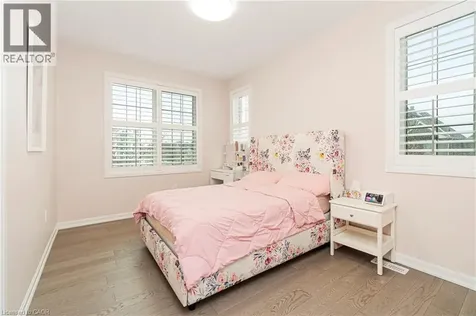 355 Wisteria Way Oakville ON L6M 1L6