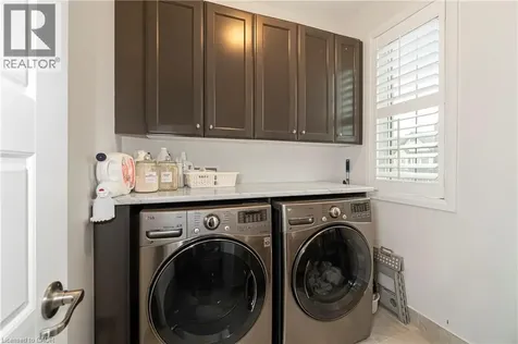 355 Wisteria Way Oakville ON L6M 1L6