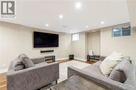 355 Wisteria Way Oakville ON L6M 1L6