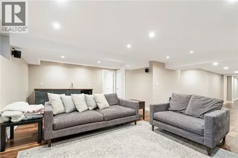 355 Wisteria Way Oakville ON L6M 1L6