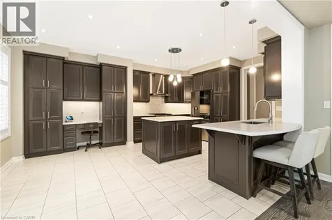 355 Wisteria Way Oakville ON L6M 1L6