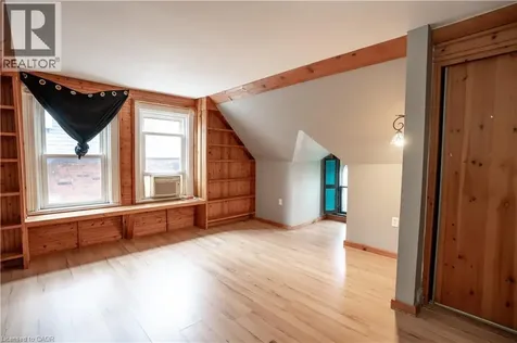 127 East Avenue South Hamilton ON L8N 2T6
